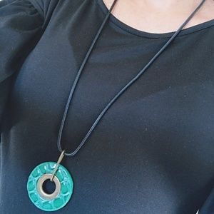 green leather and metallic black fashion necklace